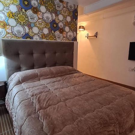 Hybris Campo De' Fiori Apartment Roma Exterior foto